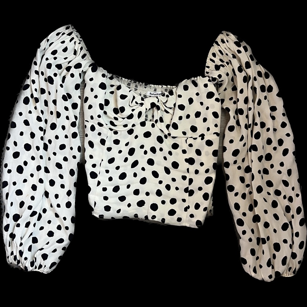 Excellent Condition Reformation Top - off or on shoulder!